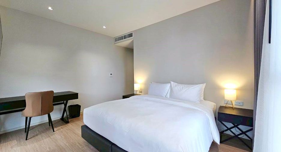 For rent 4 ベッドルーム condo in Khlong Toei, Bangkok