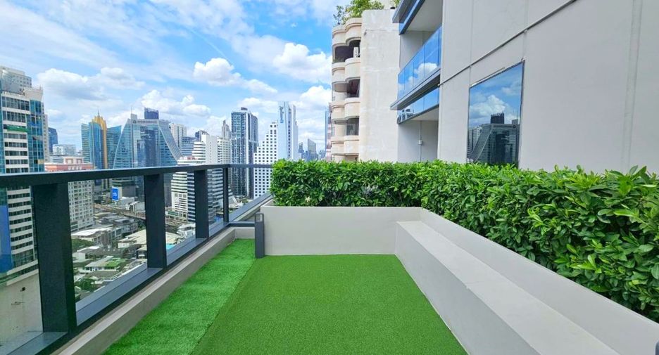 For rent 4 ベッドルーム condo in Khlong Toei, Bangkok