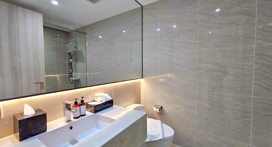 For rent 4 ベッドルーム condo in Khlong Toei, Bangkok