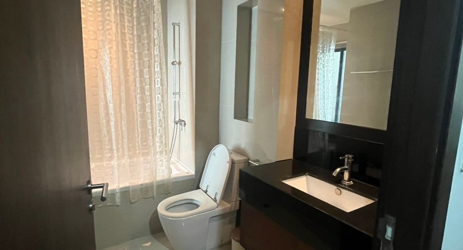 For rent 2 bedrooms condo in Sathon, Bangkok