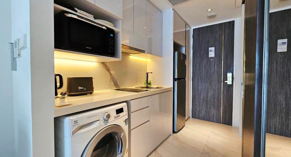 Wohnung zur Miete mit Studio in Watthana, Bangkok