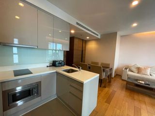 À louer 2 chambres condo à Watthana, Bangkok