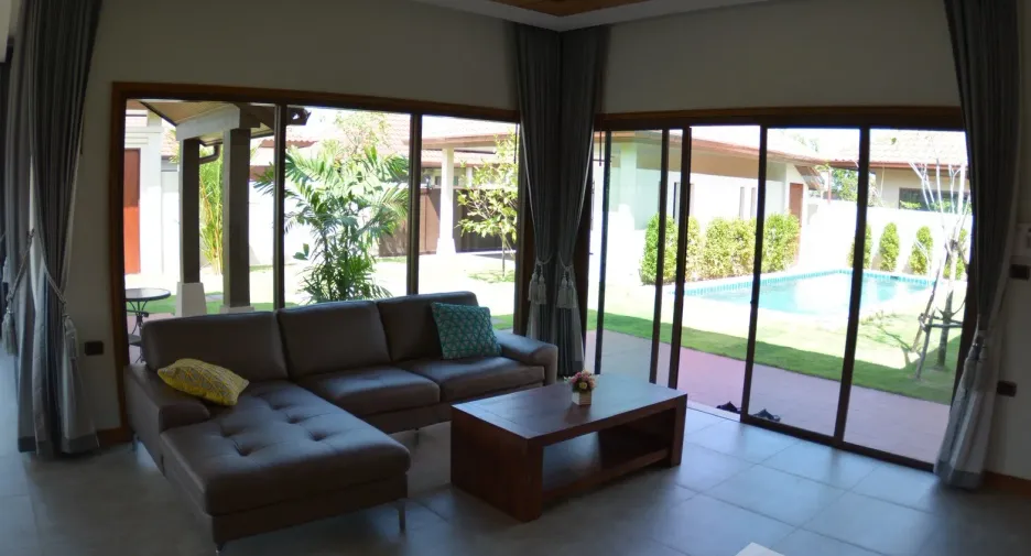 À louer 3 chambres villa à Bang Lamung, Chonburi