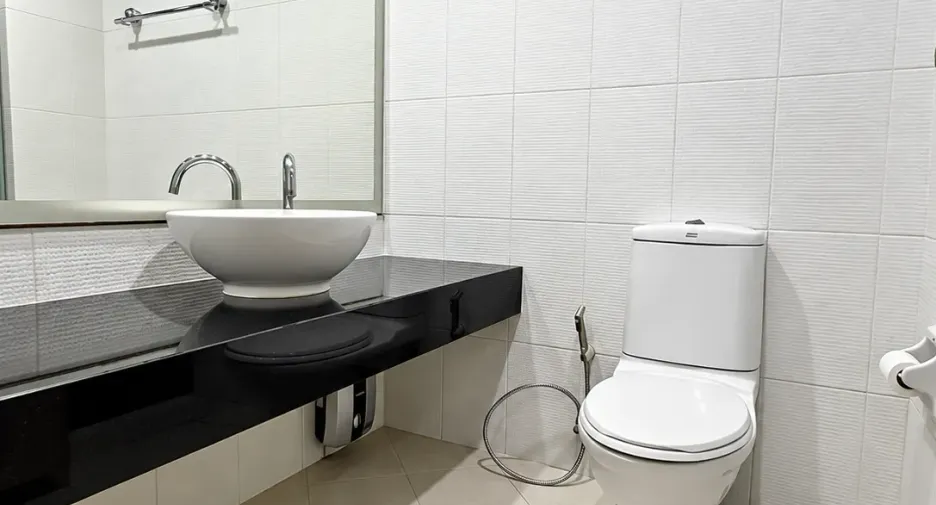 For sale 1 bed condo in Sathon, Bangkok