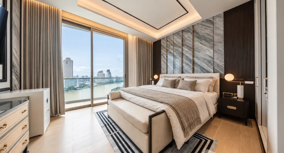 For sale 3 bedrooms condo in Khlong San, Bangkok