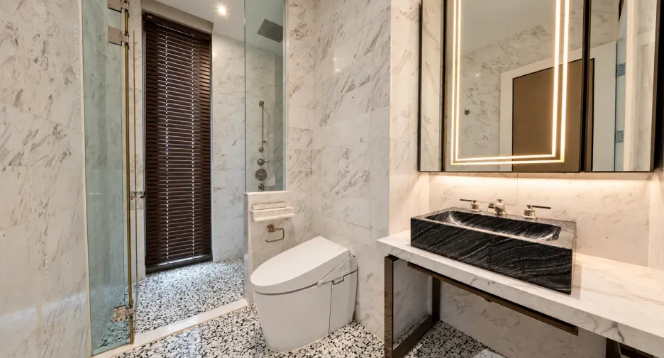 For sale 3 bedrooms condo in Khlong San, Bangkok