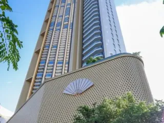 For sale 3 bedrooms condo in Khlong San, Bangkok