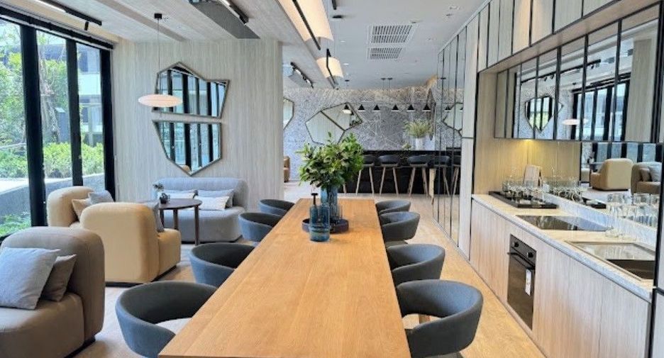 For sale 1 bed condo in Huai Khwang, Bangkok