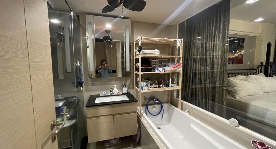 For rent 1 bed condo in Watthana, Bangkok
