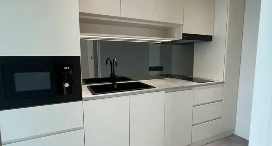 For rent 4 bedrooms townhouse in Prawet, Bangkok