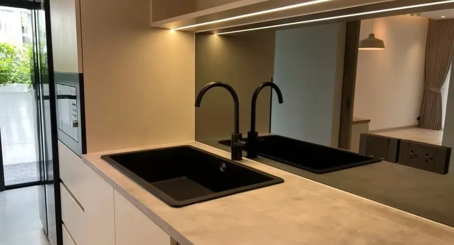For rent 4 bedrooms townhouse in Prawet, Bangkok
