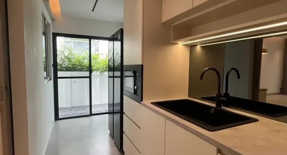 For rent 4 bedrooms townhouse in Prawet, Bangkok