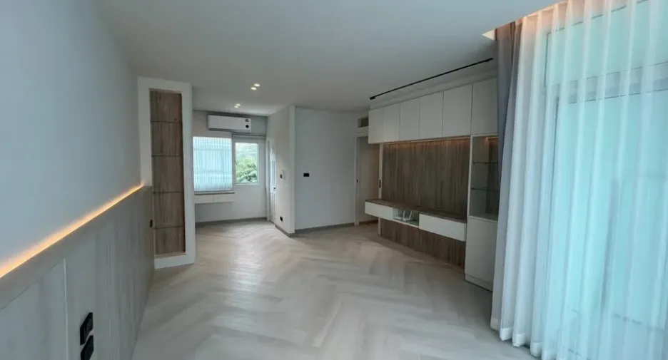 For rent 4 bedrooms townhouse in Prawet, Bangkok