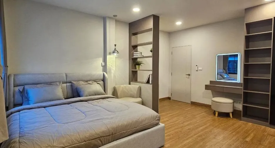 For rent and for sale 4 bedrooms house in Bang Phli, Samut Prakan