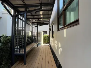 For rent and for sale 4 bedrooms house in Bang Kapi, Bangkok