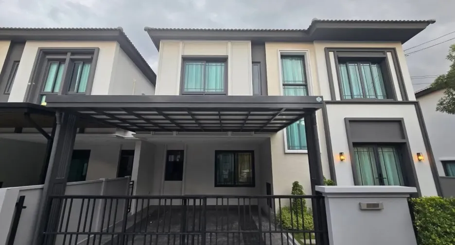 Haus zur Miete mit 3 Zimmer in Bang Phli, Samut Prakan