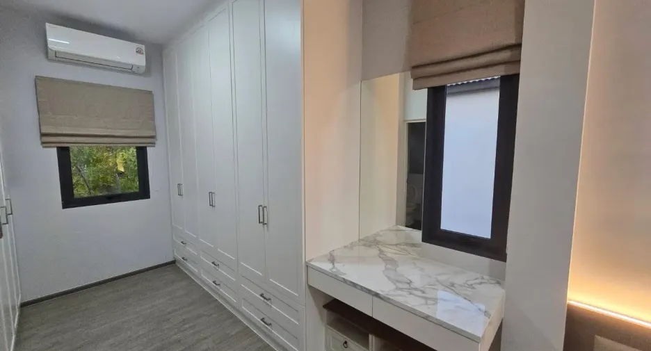 Haus zur Miete mit 3 Zimmer in Bang Phli, Samut Prakan