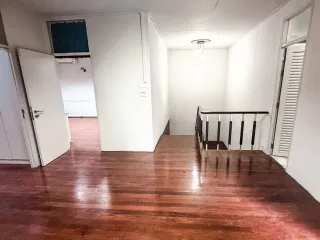 For rent 3 bedrooms office in Watthana, Bangkok