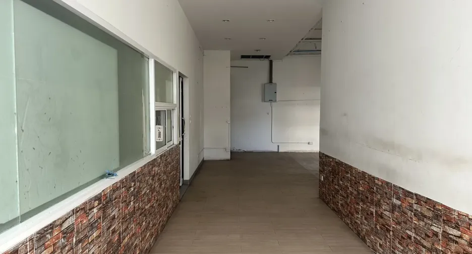 Local comercial en alquiler en Khlong Toei, Bangkok