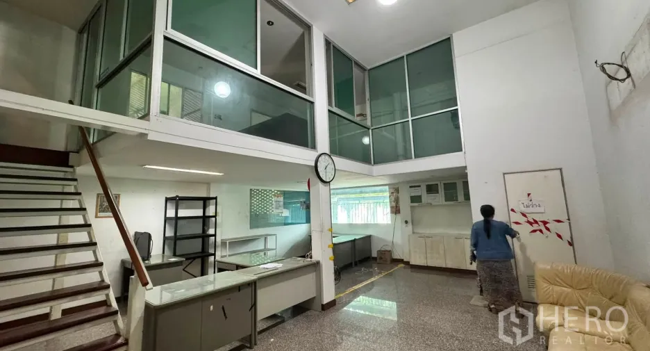 For rent warehouse in Bang Khen, Bangkok