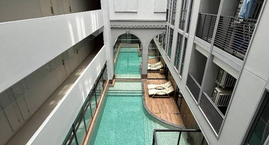 For sale 1 bed condo in Watthana, Bangkok
