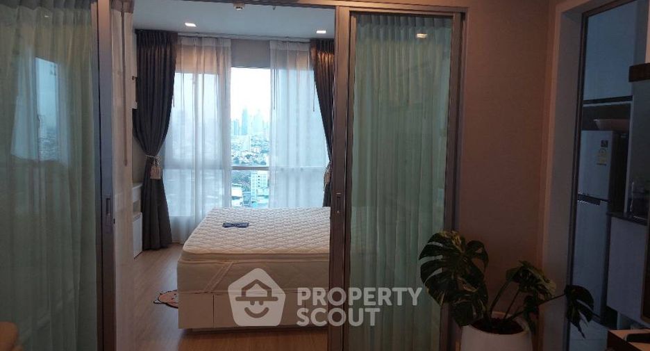 For sale 1 bed condo in Thon Buri, Bangkok