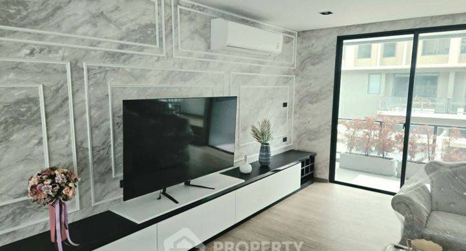 For rent and for sale 3 bedrooms townhouse in Wang Thonglang, Bangkok