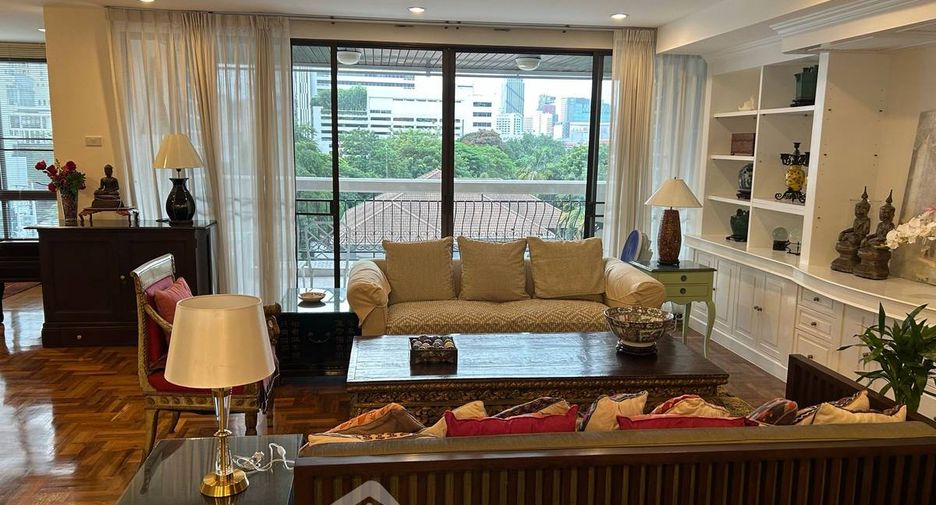 For sale 3 ベッドルーム condo in Watthana, Bangkok