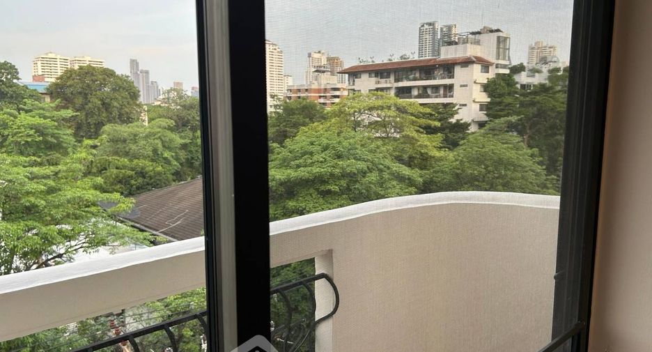 For sale 3 ベッドルーム condo in Watthana, Bangkok