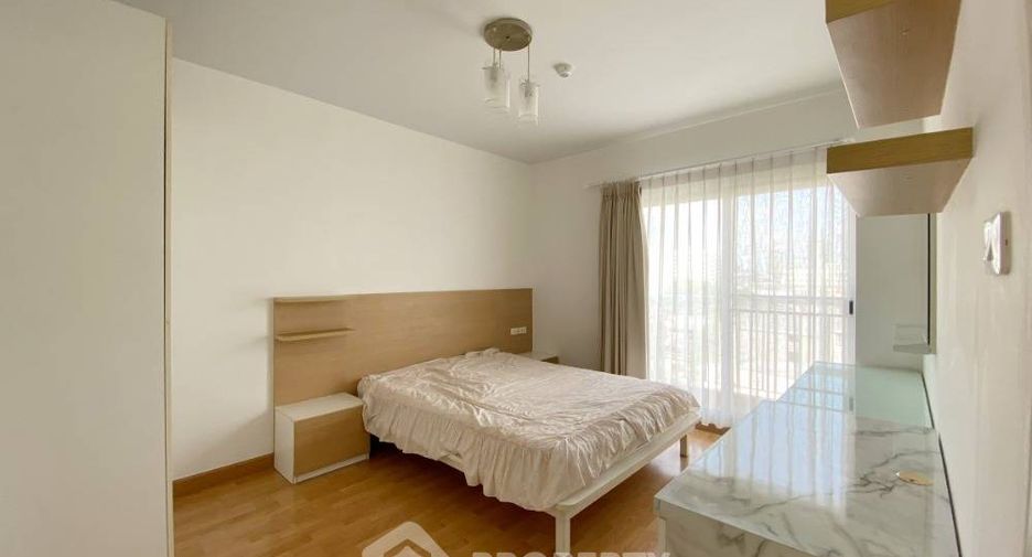 For sale 2 bedrooms condo in Bang Phlat, Bangkok