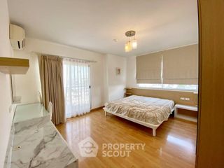 For sale 2 bedrooms condo in Bang Phlat, Bangkok
