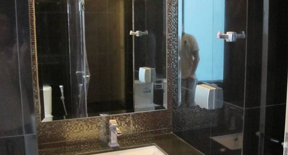 For rent and for sale 2 bedrooms condo in Khlong Toei, Bangkok