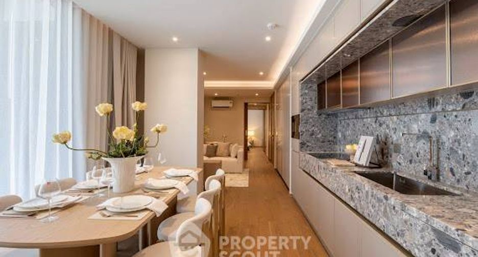 For rent 2 bedrooms condo in Khlong Toei, Bangkok