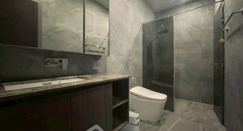 For rent 2 bedrooms condo in Ratchathewi, Bangkok