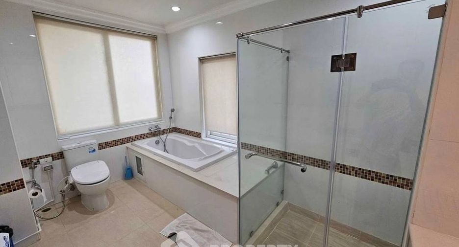For rent 2 ベッドルーム condo in Bang Lamung, Chonburi