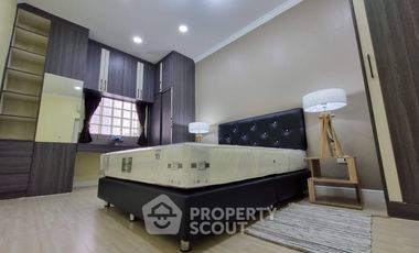 For rent 2 ベッドルーム condo in Khlong Toei, Bangkok