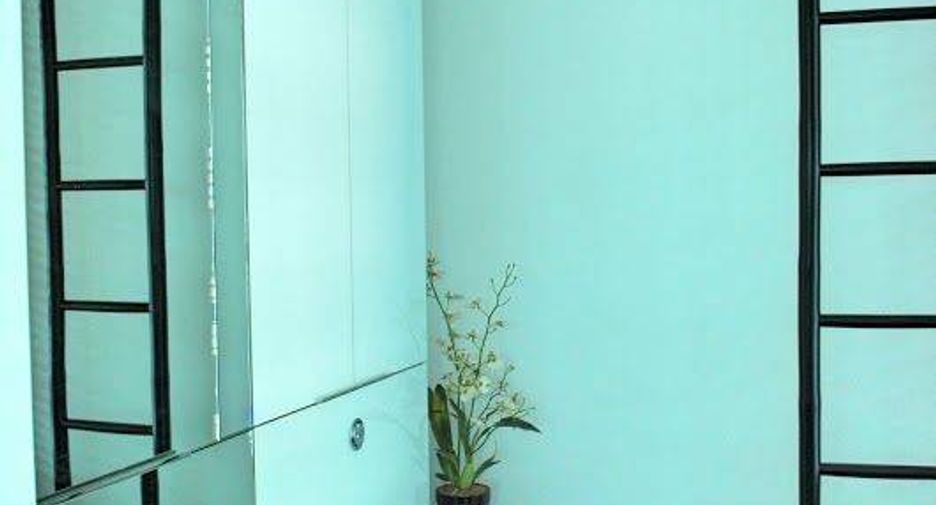 Wohnung zur Miete mit 2 Zimmer in Pathum Wan, Bangkok