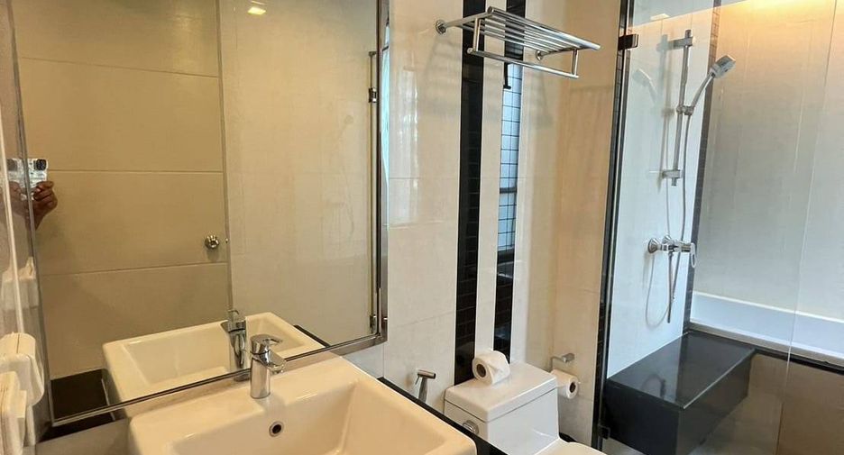 For rent 1 bed apartment in Watthana, Bangkok