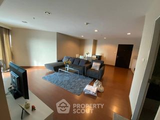 For rent 3 bedrooms condo in Huai Khwang, Bangkok