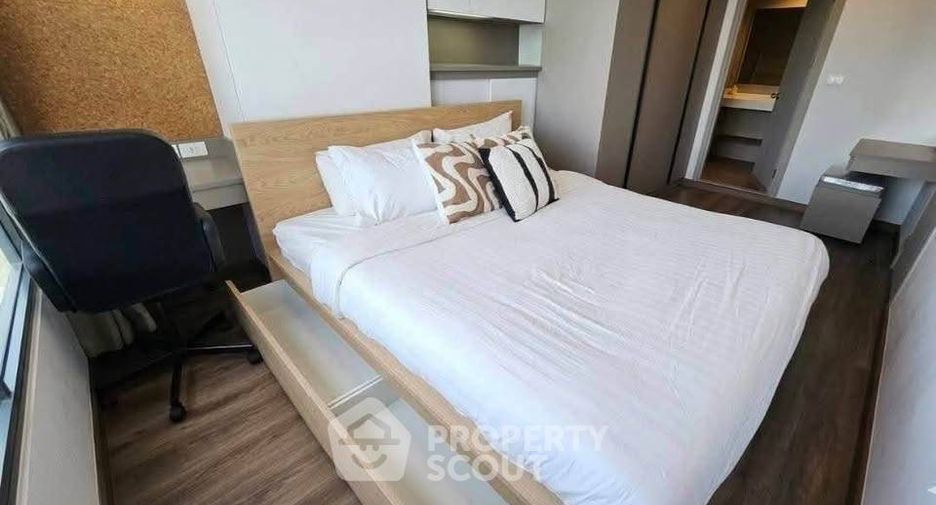 For rent 2 bedrooms condo in Phra Khanong, Bangkok