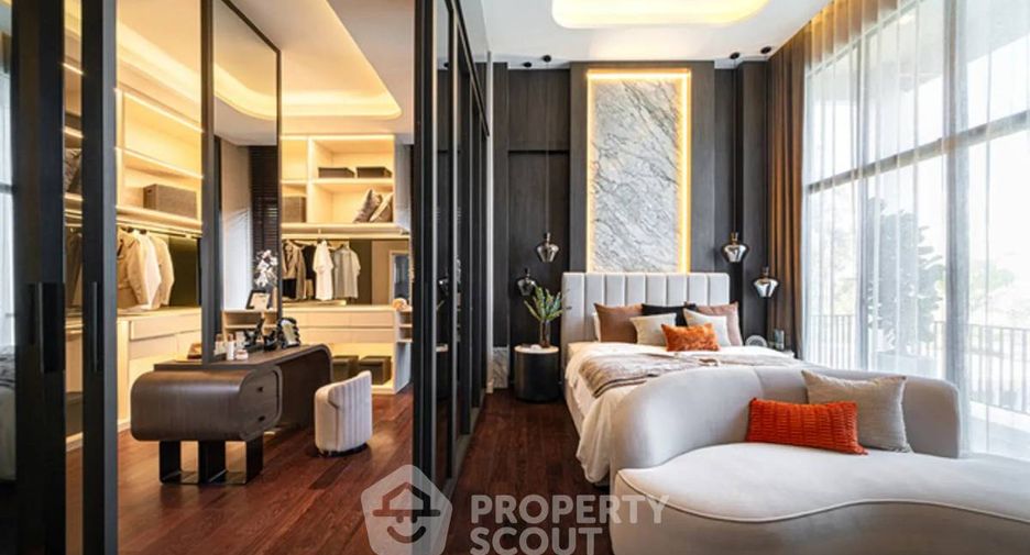 For sale 4 bedrooms house in Sai Mai, Bangkok