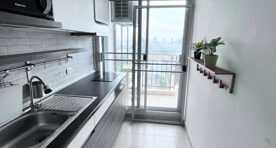 Продажа 2 спальни кондо в Банг Суе, Бангкок