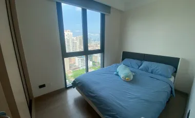 For rent 2 bedrooms condo in Yan Nawa, Bangkok