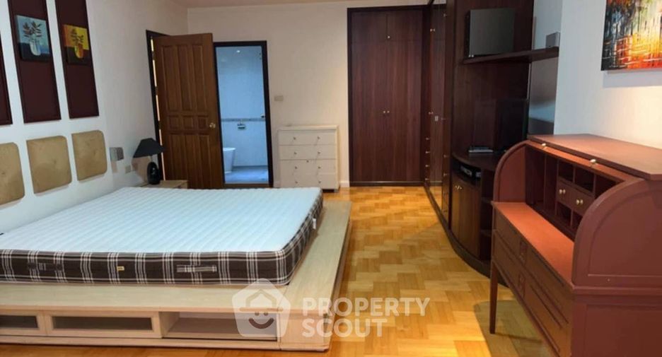 For sale 2 bedrooms condo in Watthana, Bangkok