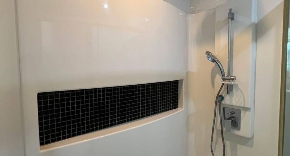 For sale 2 bedrooms condo in Phra Khanong, Bangkok