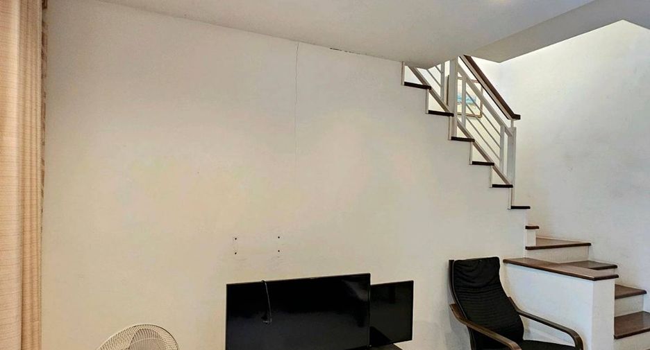 For rent and for sale 3 bedrooms townhouse in Prawet, Bangkok