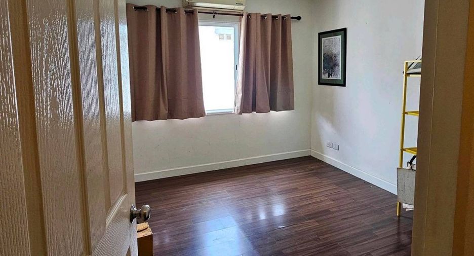 For rent and for sale 3 bedrooms townhouse in Prawet, Bangkok