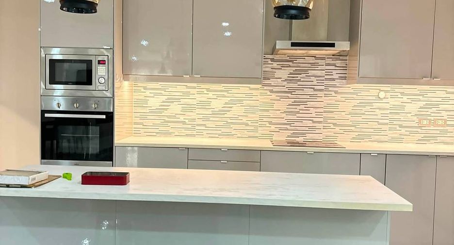 For sale 2 bedrooms condo in Watthana, Bangkok