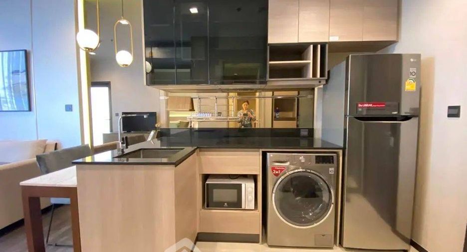 Wohnung zur Miete und zum Kauf mit 1 Zimmer in Huai Khwang, Bangkok
