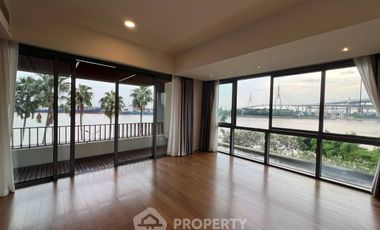 Wohnung zum Kauf mit 3 Zimmer in Yan Nawa, Bangkok
